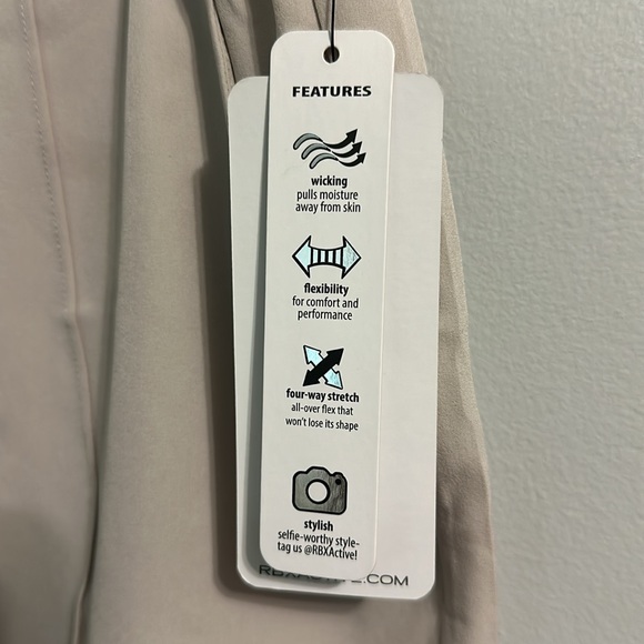 RBX Active Sand Tan Women’s Shorts 4-Way Stretch Sz Large/L NWT - Picture 4 of 6